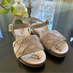 Sam Edelman Adley Sandal, girls size 1, white.